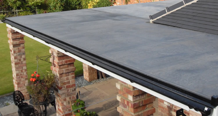 rubber roofing installation