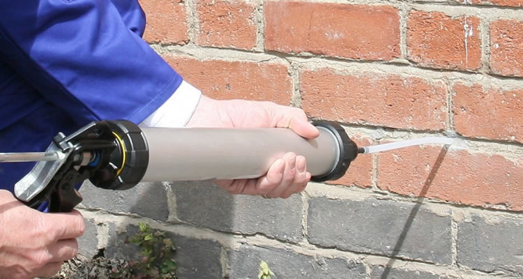 rising damp injection treatment