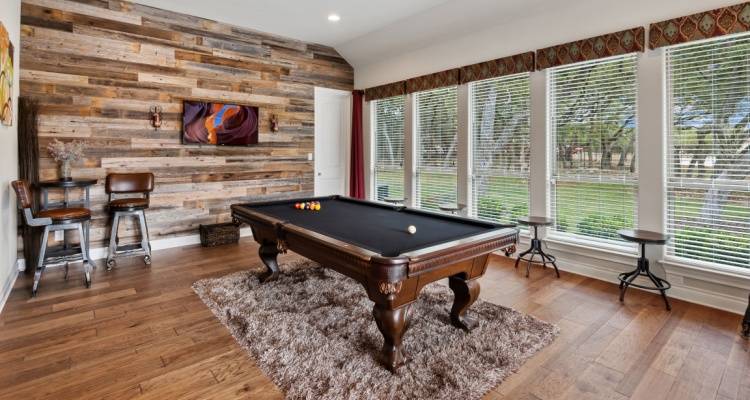 pool table room