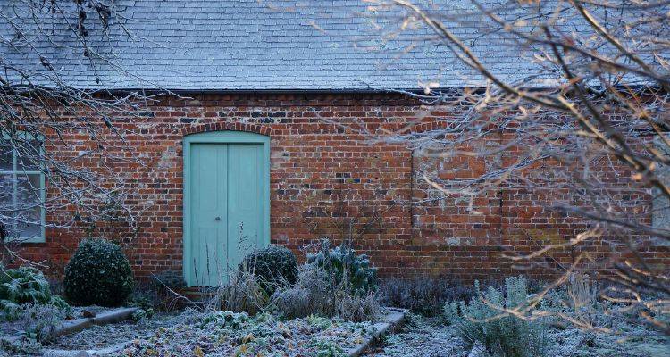 brick outbuilding cost