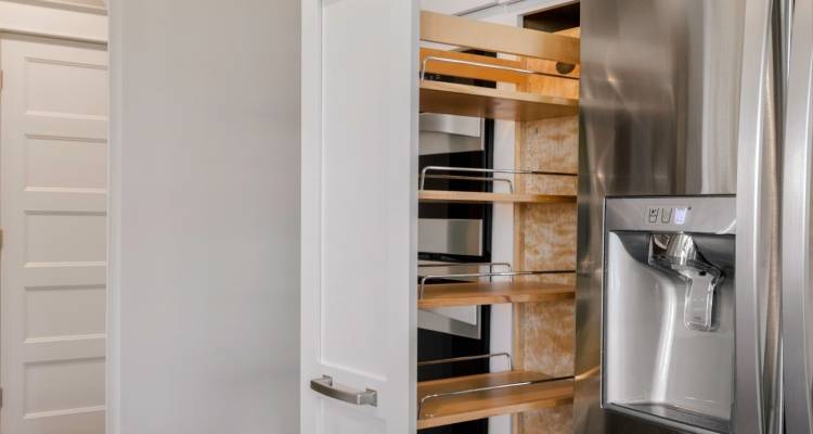 pull out pantry