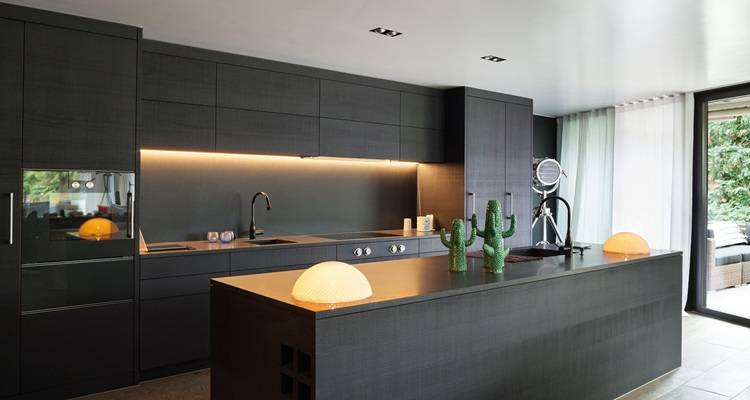 black kitchen